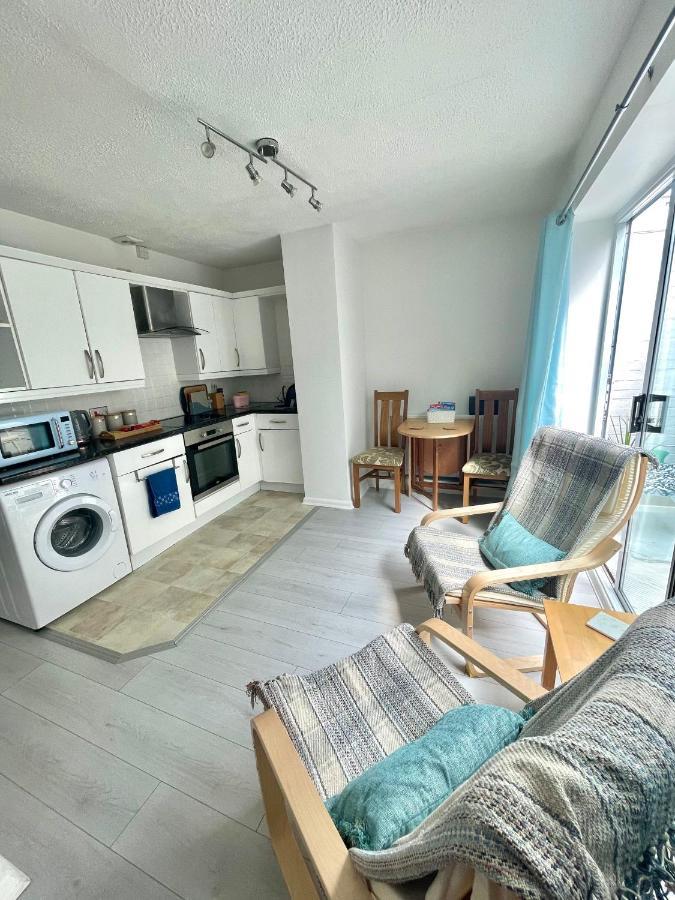 Apartment In Central Эксмут Экстерьер фото